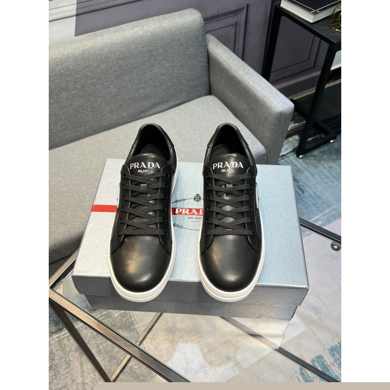 Pra*a casual shoes